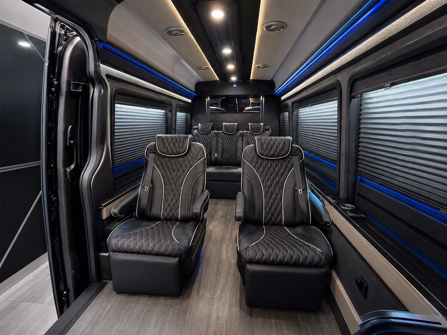 airport shuttle buses for petaluma corporate teams