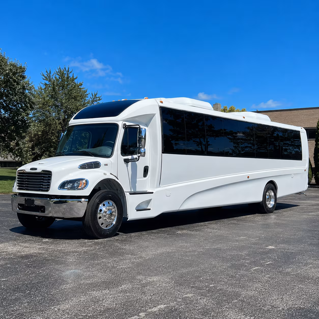 petaluma 35 passenger minibus