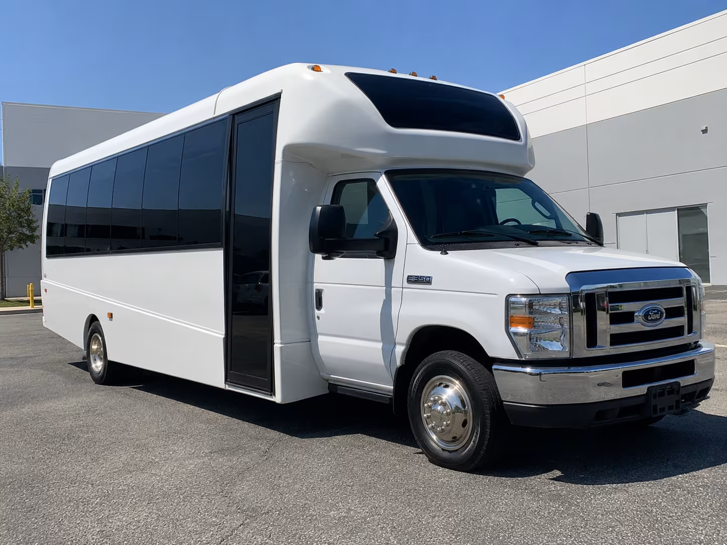 school field trip and group tour buses in petaluma