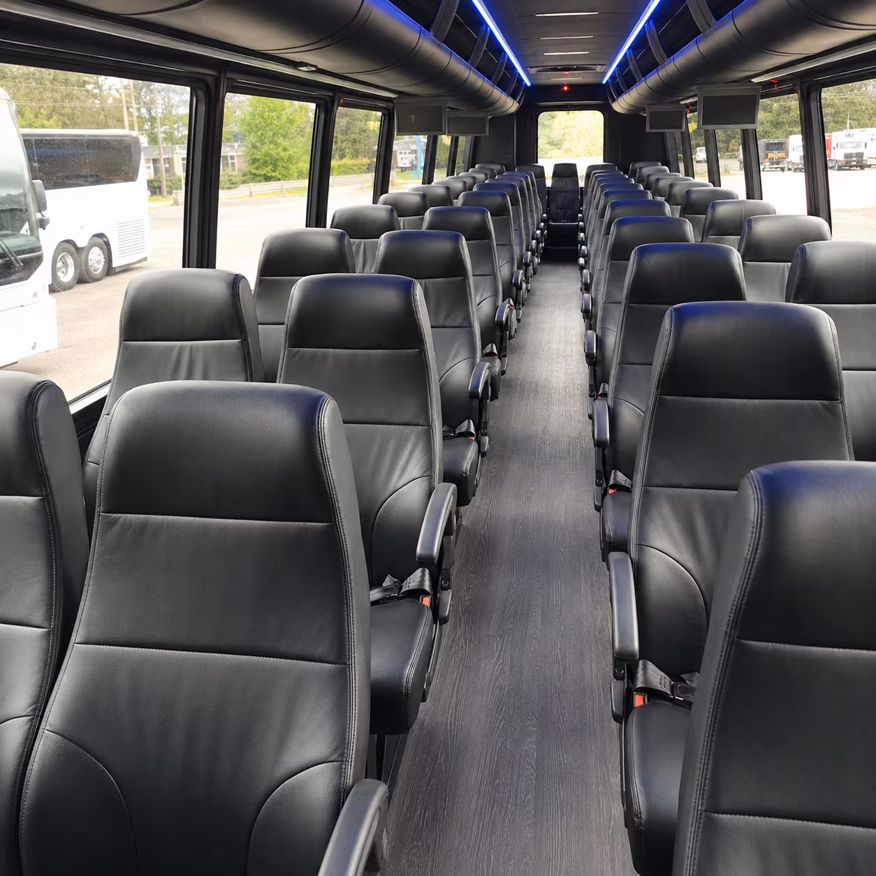 shuttle buses for petaluma wedding guests between hotels and venues